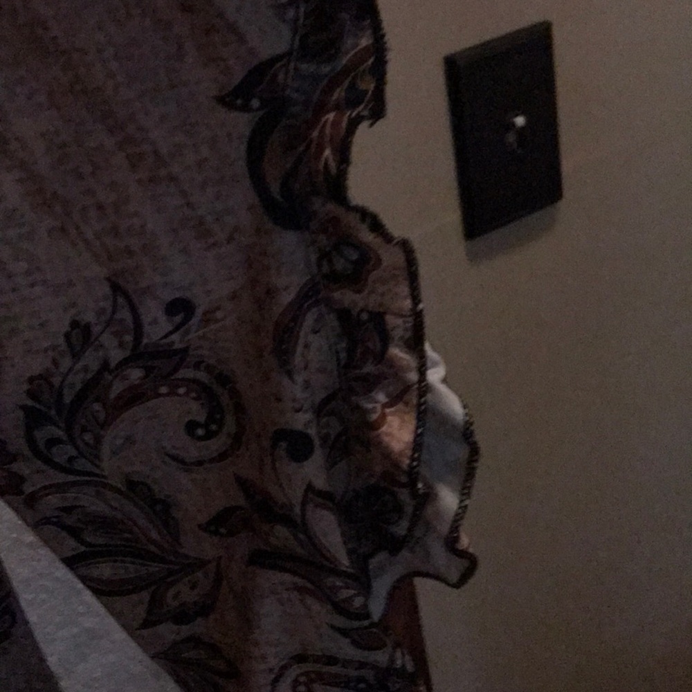 Top - Picture 2 of 2